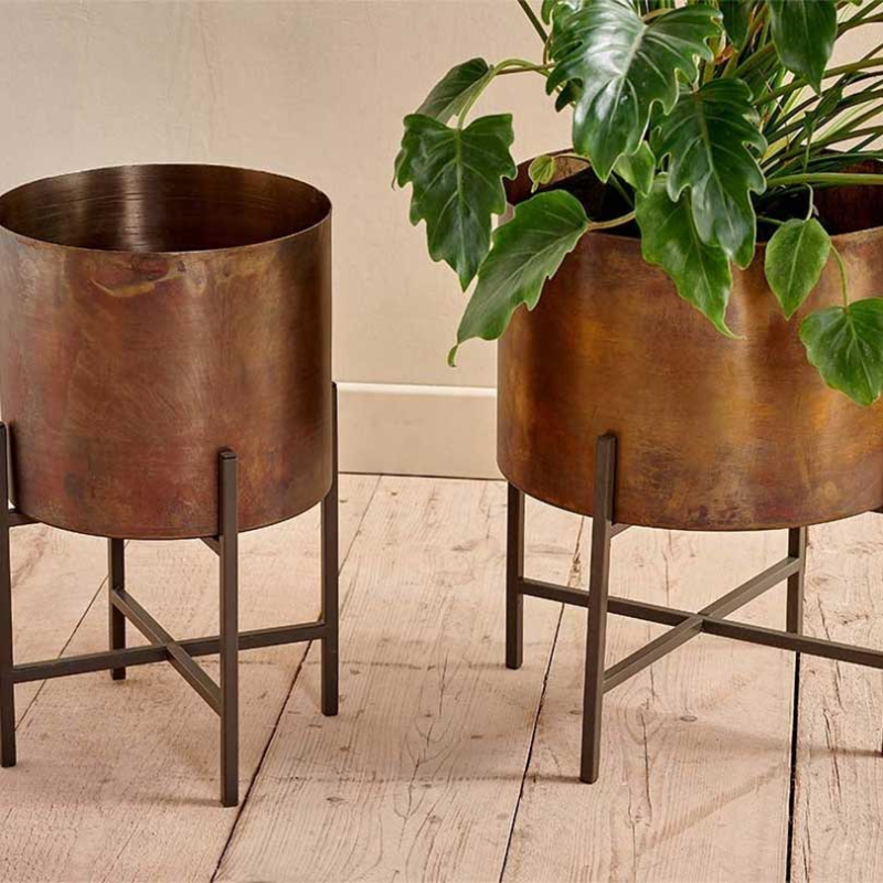 Juoni Iron Planter, H35 x W30 x D30cm, Aged Antique Brass-1