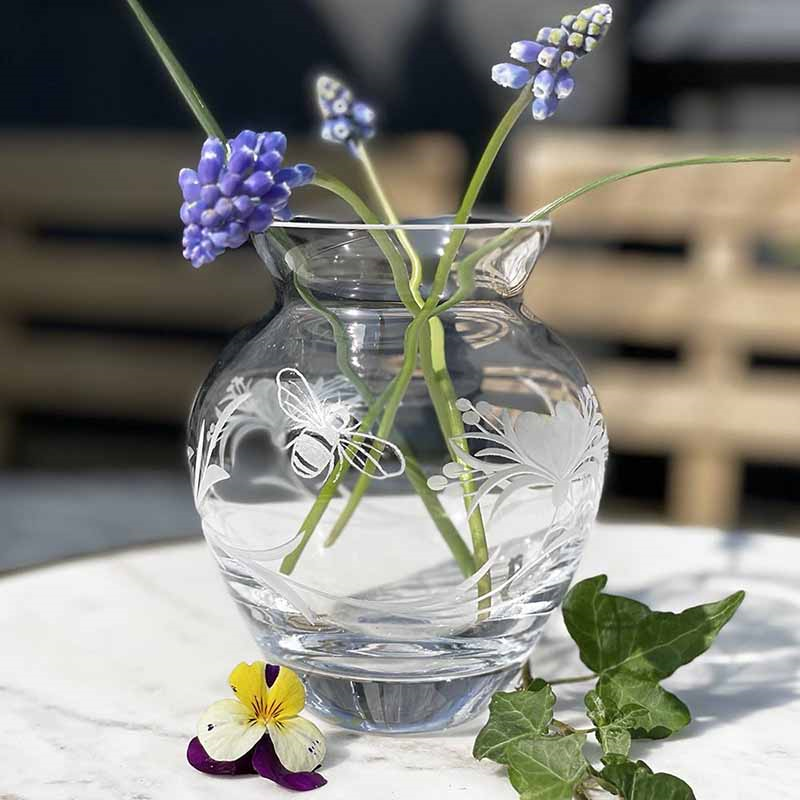 Bee & Honeysuckle Small Posy Vase, H12cm, Clear-1