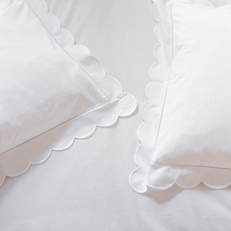 Scallop Super King Pillowcase, White-1