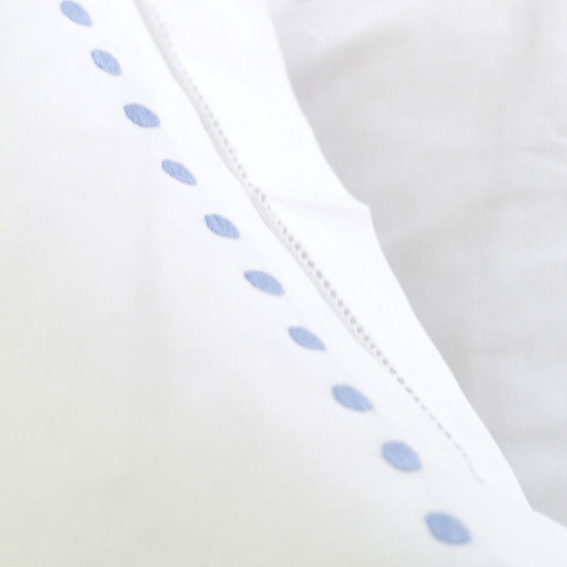 Dots Super King Duvet Cover, White/Blue-4