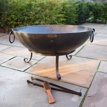 Tula Firebowl, Solid Steel, Low Stand, 70cm, Black-2