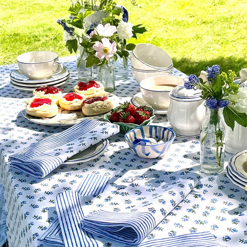 Ditsy Tablecloth, 150 x 350cm, Blue-2